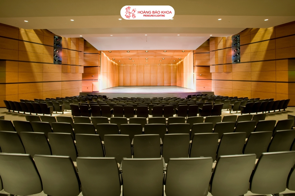 How to Properly Position Speakers in a Hall Sound System