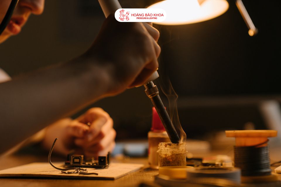 Cách kiểm tra bảo hành Sennheiser chính hãng tại Việt Nam