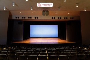 Mua thiết bị âm thanh hội trường chính hãng ở đâu?