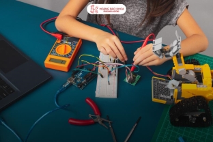 Sennheiser Warranty Service at Hoang Bao Khoa