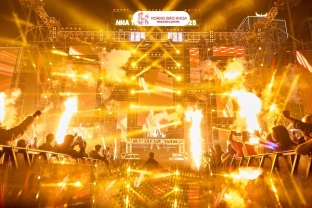 What types of lighting fixtures are needed for large-scale event lighting setups?