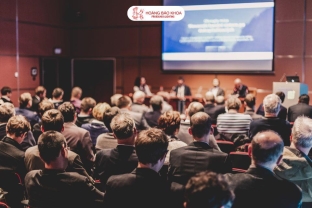 Professional Corporate Event Audio Consulting - Optimized for Budget Efficiency