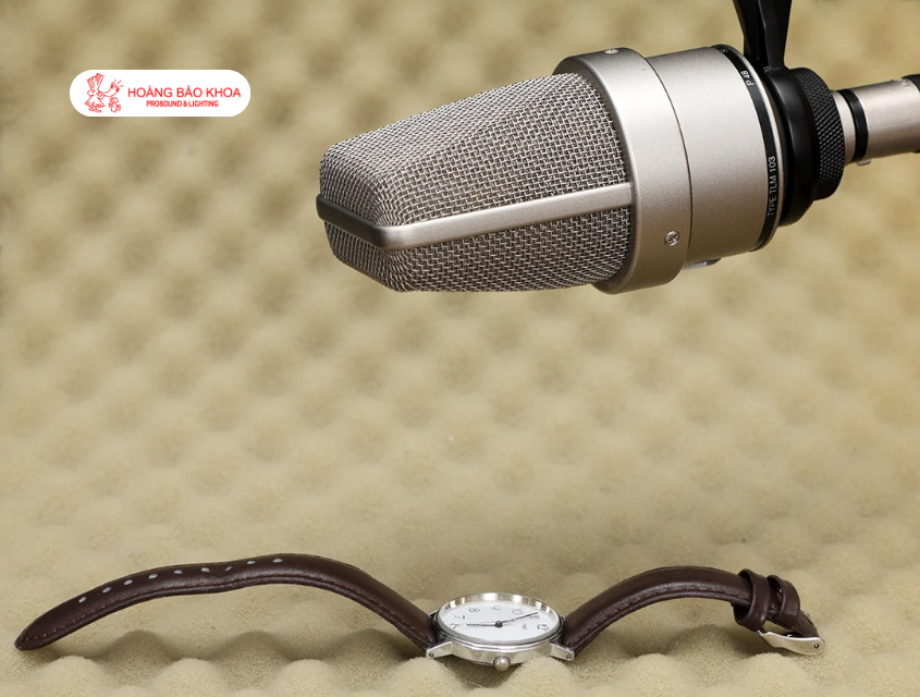 Measurement or Listening: Which Is More Important?