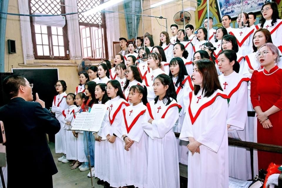 Âm Thanh Ca Đoàn Không Chỉ Phụ Thuộc Vào Giọng Hát
