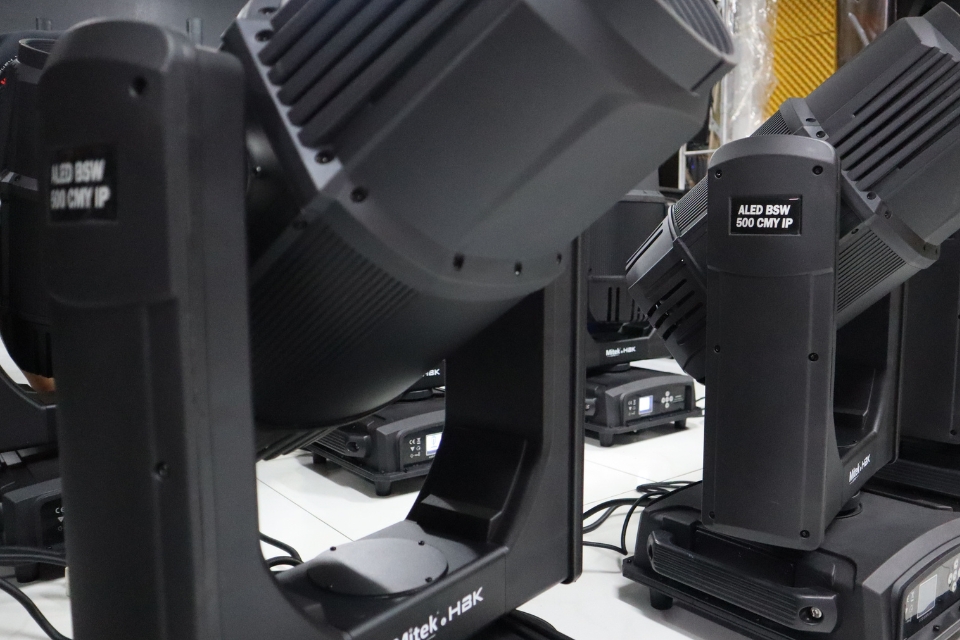 Bộ Giáp Kháng Nước IP66 Cho Sân Khấu Ngoài Trời