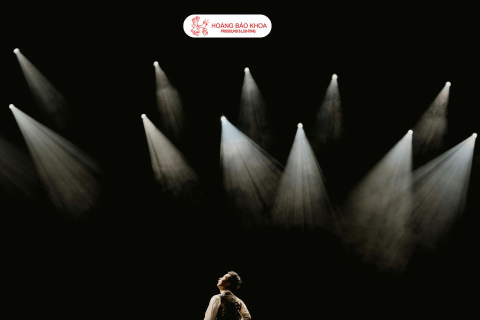 Setup ánh sáng sự kiện