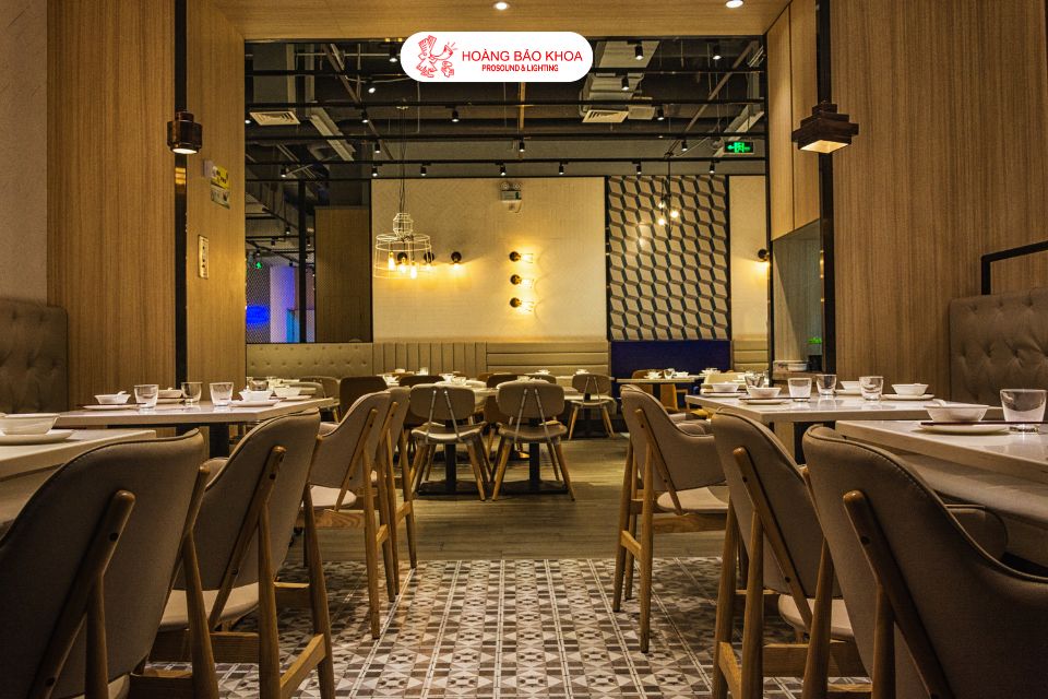 Restaurant lighting installation &ndash; integrated solution