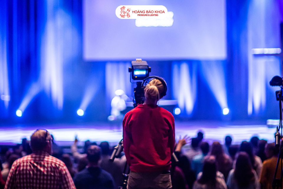 Professional corporate event audio consulting optimized for budget