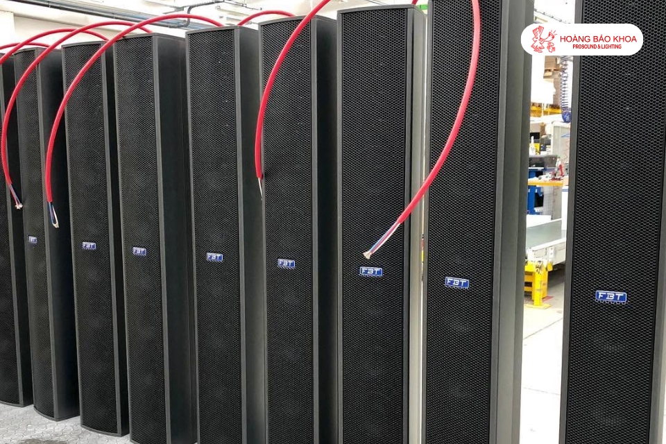 What are poor acoustics? How to improve acoustics in church sound systems