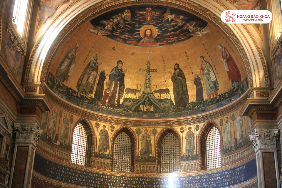 What are poor acoustics? How to improve acoustics in church sound systems