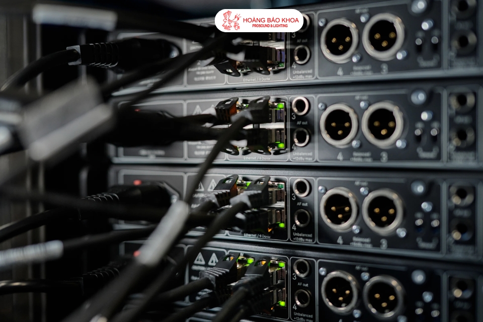 Dante Audio là gì? Giải pháp âm thanh kỹ thuật số chuyên nghiệp từ EW-DX