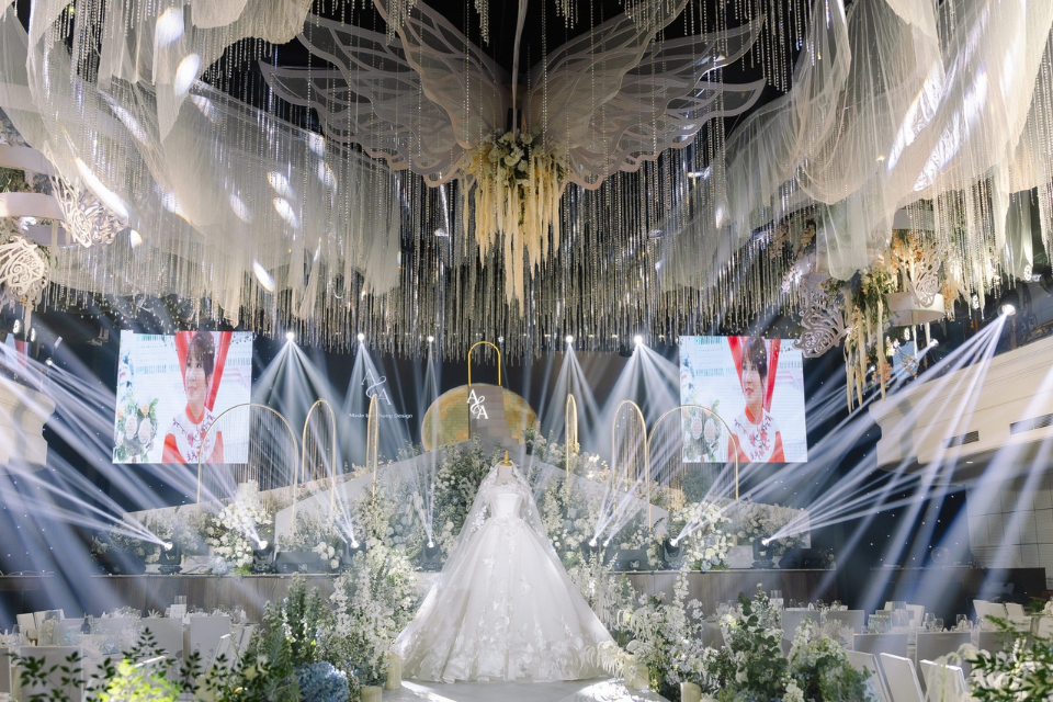 Giải pháp ánh sáng phù hợp cho trung tâm, nhà hàng tiệc cưới