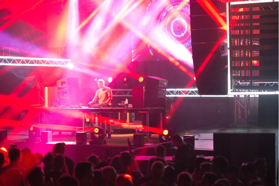 Giải pháp âm thanh ánh sáng là gì?