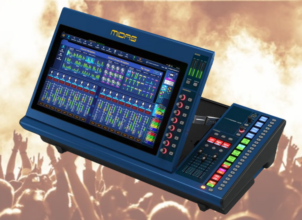 Turbosound Manchester: MC15-R - Tâm Điểm Công Nghệ Tại Plase Show Hà Nội 2025
