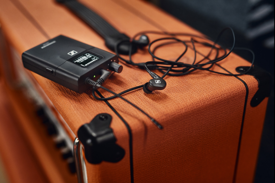 Lợi ích khi sử dụng IEM trên sân khấu chuyên nghiệp