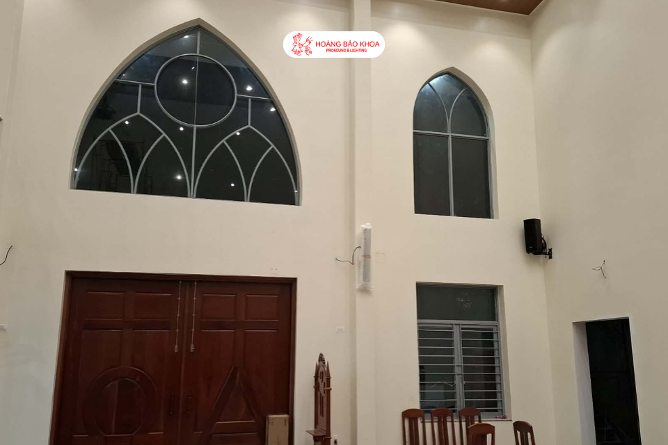 Một Dự Án Âm Thanh Nhà Thờ Hiệu Quả Không Bắt Đầu Từ Việc Chọn Loa