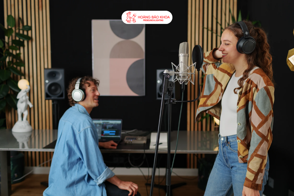 Neumann U 87 Ai trong môi trường studio