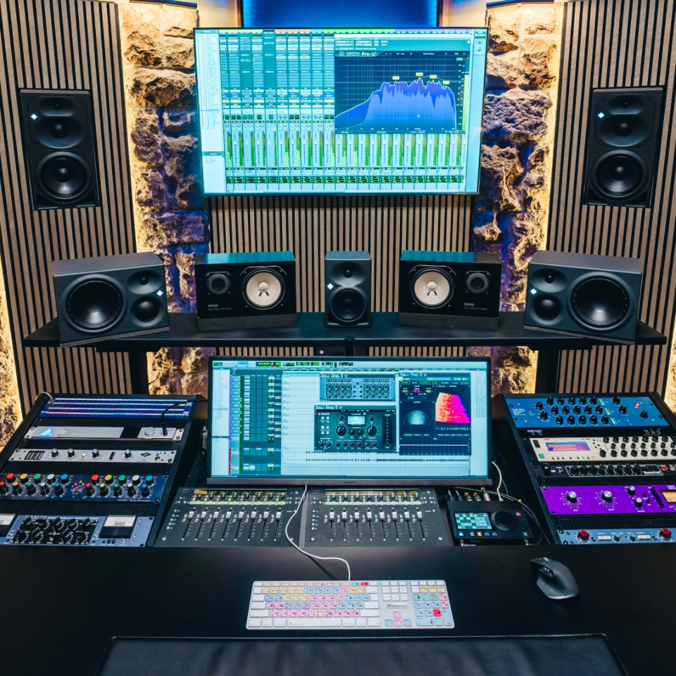 The importance of acoustic treatment in recording studios