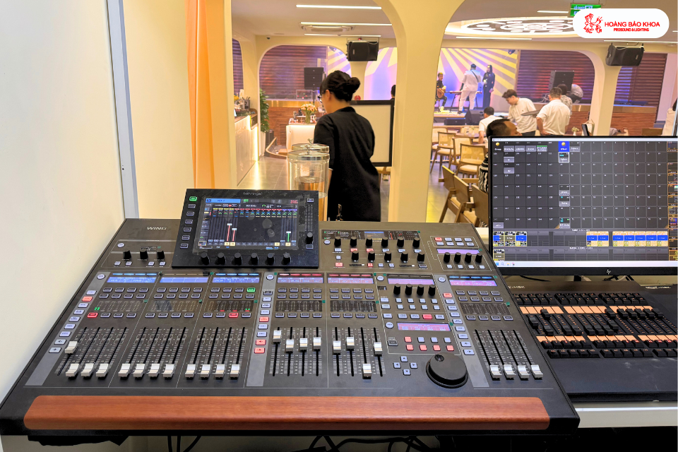 Thế Giới Cà Phê Trung Nguyên Legend 164 Pasteur: Âm Thanh Và Ánh Sáng Chuẩn Chuyên Nghiệp