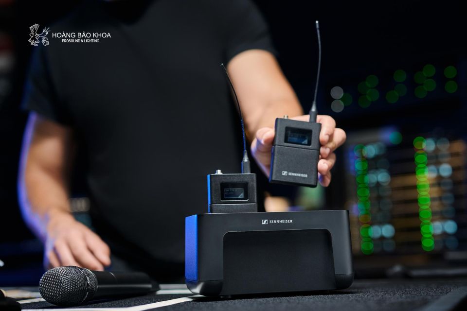 Sennheiser EW-DX SK 3-PIN – Professional 3-Pin Bodypack Transmitter
