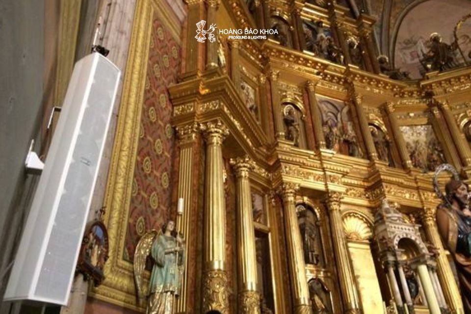 Bộ âm thanh nhà thờ gồm những thiết bị gì?