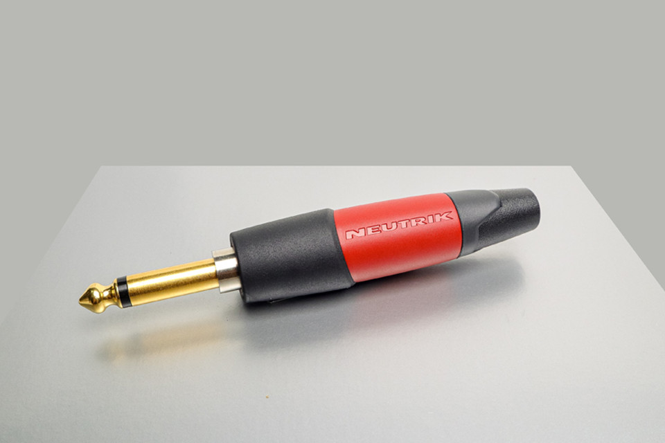 Lựa chọn jack cắm guitar nào phù hợp