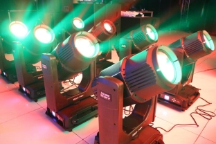 ALED BSW 500 CMY IP: Đèn Moving Head Hybrid Hệ Màu CMY Đỉnh Cao Cho Sân Khấu Sự Kiện Ngoài Trời