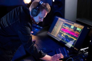 Những Tiêu Chí Quan Trọng Khi Chọn Tai Nghe Cho Mixing Và Mastering
