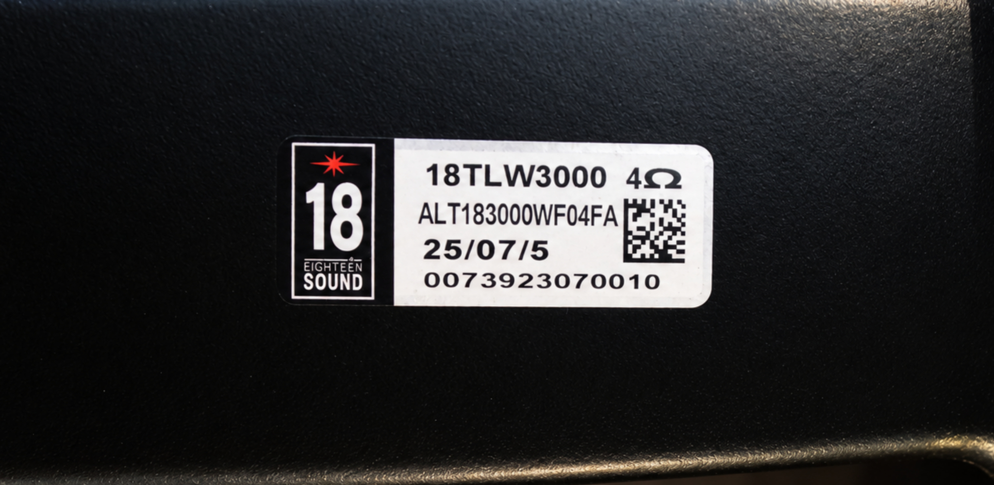 18TLW3000 4 OHM