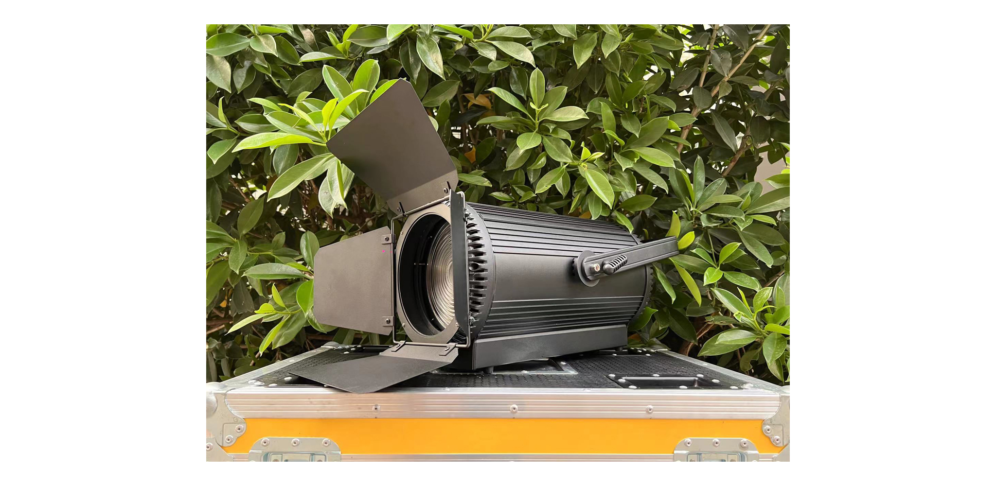 400W Fresnel